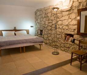 Holiday House Cave Romana