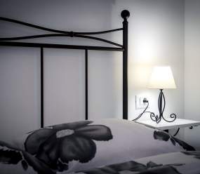 Apartments Casa Flores / One-Bedroom Apartment Flores 1