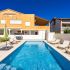 Apartment with pool in Medulin A1