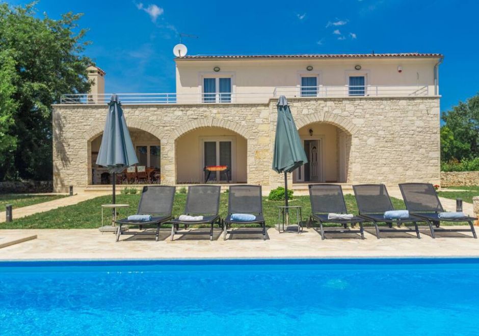 Countryside Villa - Diletta with pool and garden