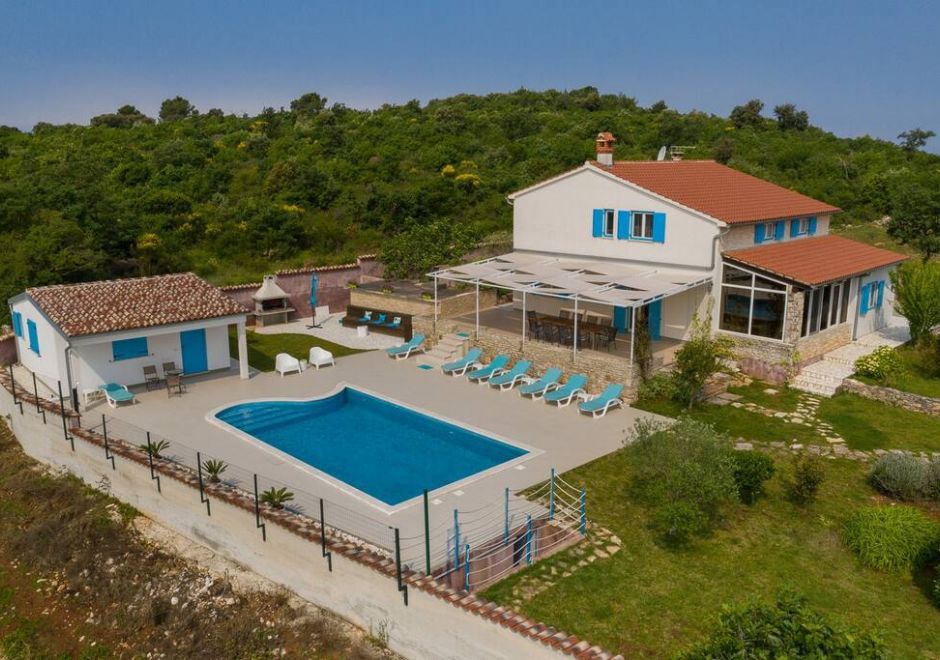 Villa Tanga near Rovinj for 8 persons with pool