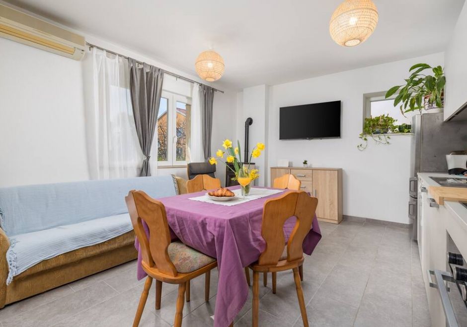 Two-bedroom apartment REA in Rovinj