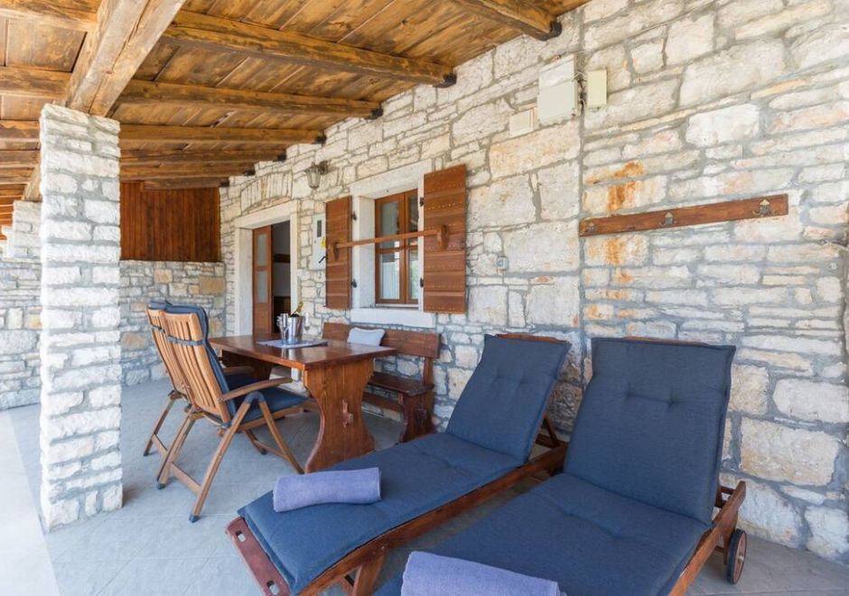 Ferienhaus Maria mit zwei Schlafzimmern im Dorf in der Nähe von Rovinj