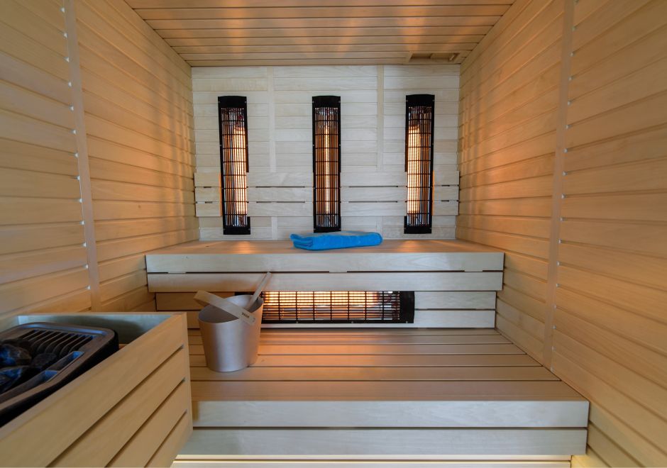 Villa Miracle with pool, hydromassage & sauna