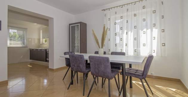 Apartman Doris / Trosoban app sa vrtom, roštiljem i terasom