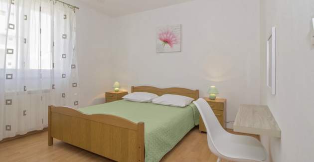 Apartman Doris / Trosoban app sa vrtom, roštiljem i terasom