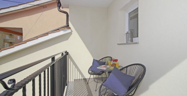 Modern studio for 2 with balcony in Rovinj