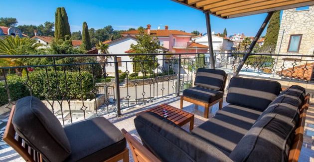 Villa Ivona with heated pool in Rovinj