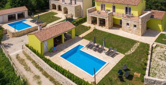 Countryside Villa - Violetta with pool and garden