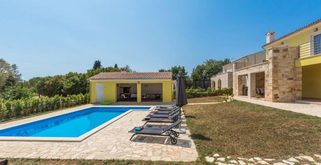 Countryside Villa - Violetta with pool and garden