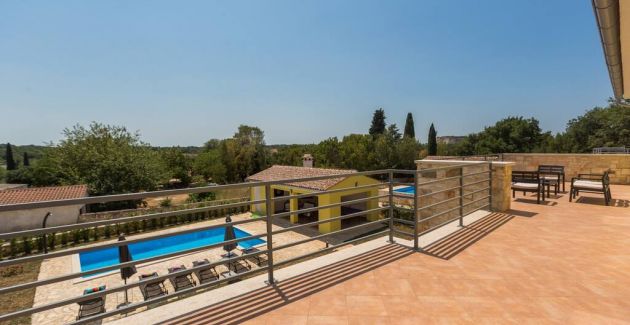 Countryside Villa - Violetta with pool and garden