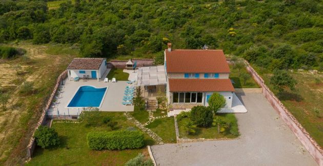 Villa Tanga near Rovinj for 8 persons with pool