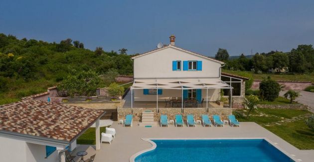 Villa Tanga near Rovinj for 8 persons with pool