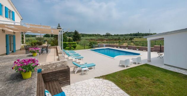 Villa Tanga near Rovinj for 8 persons with pool