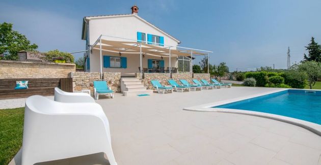 Villa Tanga near Rovinj for 8 persons with pool