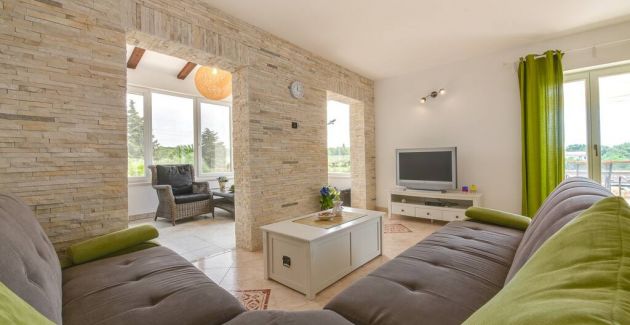 Villa Tanga near Rovinj for 8 persons with pool