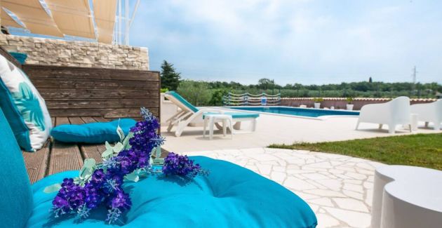 Villa Tanga near Rovinj for 8 persons with pool