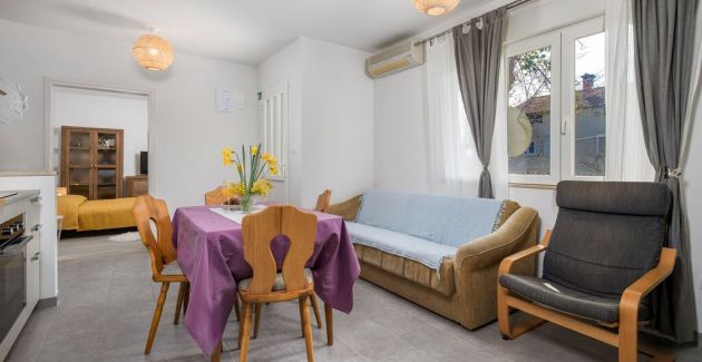 Two-bedroom apartment REA in Rovinj