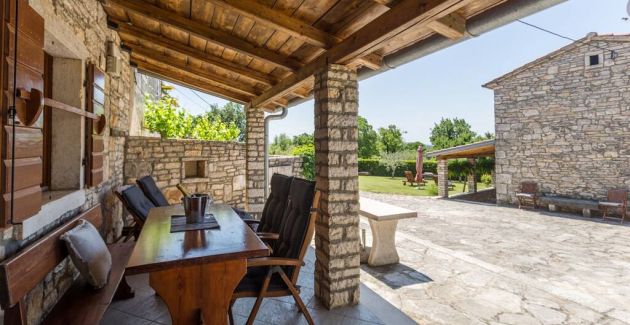 Ferienhaus Maria mit zwei Schlafzimmern im Dorf in der Nähe von Rovinj