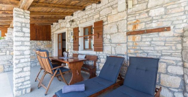 Ferienhaus Maria mit zwei Schlafzimmern im Dorf in der Nähe von Rovinj