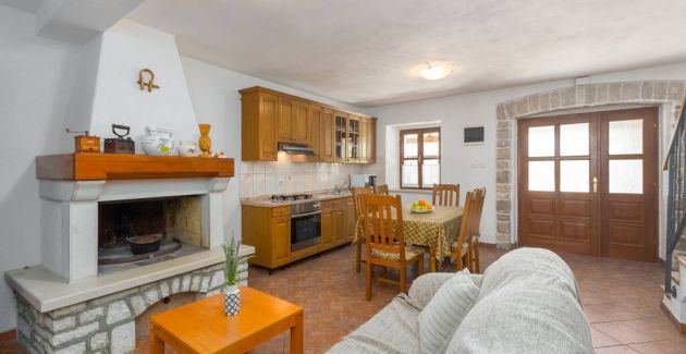 2 bedroom Holiday Home Maria in the countryside near Rovinj