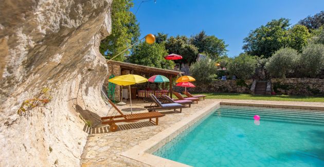 Holiday House Cave Romana