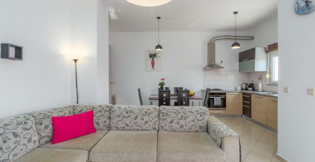 Comfortable 2-bedroom apartment Bruno with terrace