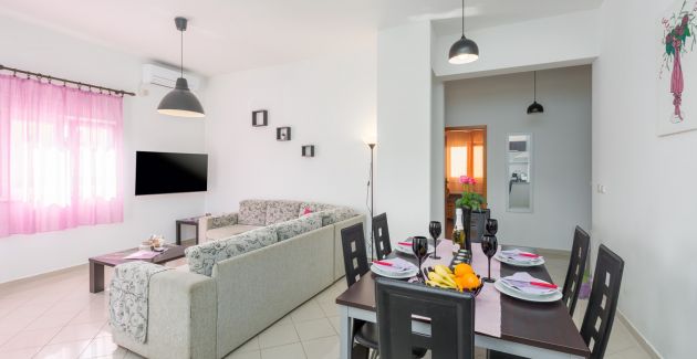 Comfortable 2-bedroom apartment Bruno with terrace