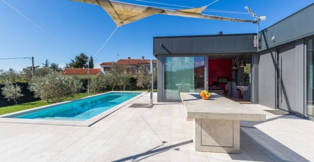 Villa with pool and private garden in Rovinj