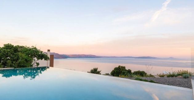 Villa Aristea with sea view, jacuzzi&infinity pool