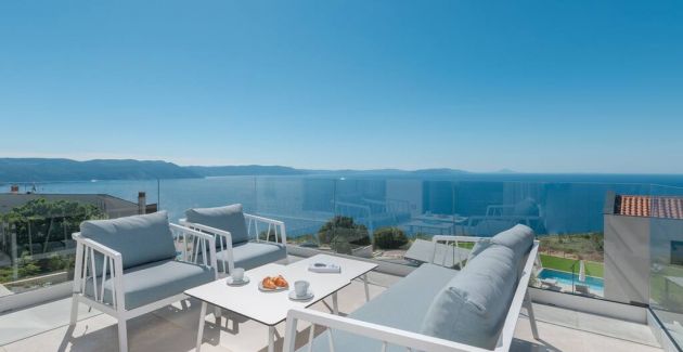 Villa Aristea with sea view, jacuzzi&infinity pool