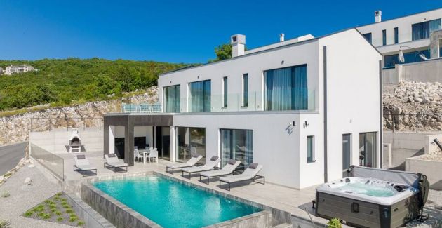 Villa Aristea with sea view, jacuzzi&infinity pool