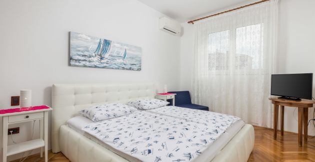 Guest House Marica / 1-bedroom app with patio A2