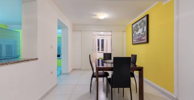 Apartment with pool for adults in Medulin A3