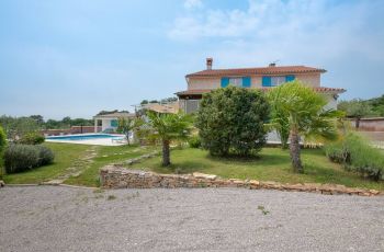 Villa Tanga near Rovinj for 8 persons with pool