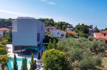 RM luxury villa with pool in Rovinj 