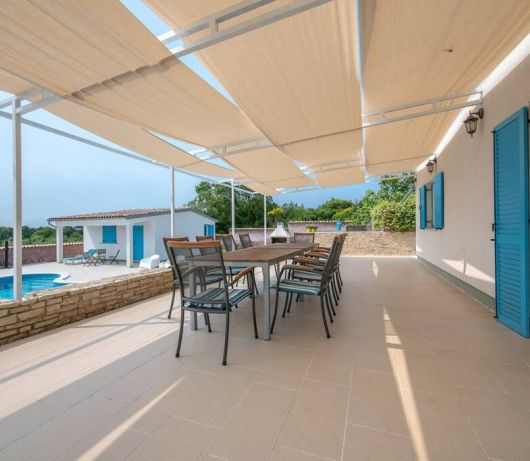 Villa Tanga near Rovinj for 8 persons with pool