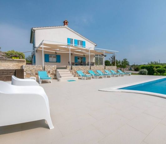 Villa Tanga near Rovinj for 8 persons with pool