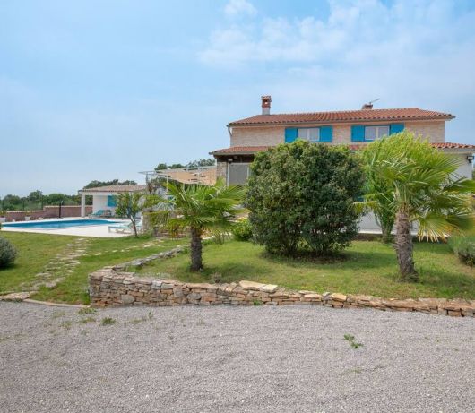 Villa Tanga near Rovinj for 8 persons with pool