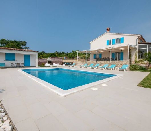 Villa Tanga near Rovinj for 8 persons with pool