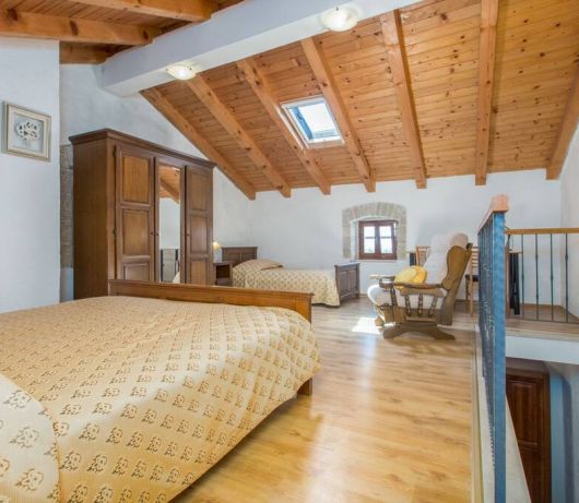 Ferienhaus Maria mit zwei Schlafzimmern im Dorf in der Nähe von Rovinj