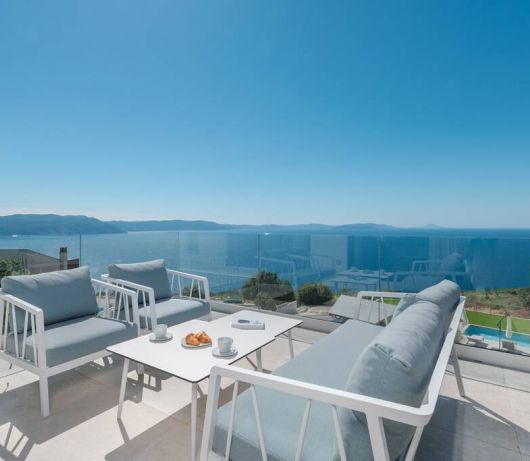 Villa Aristea with sea view, jacuzzi&infinity pool