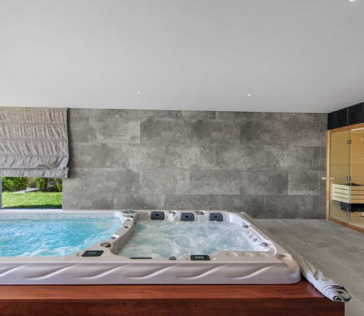 Villa Miracle with pool, hydromassage & sauna